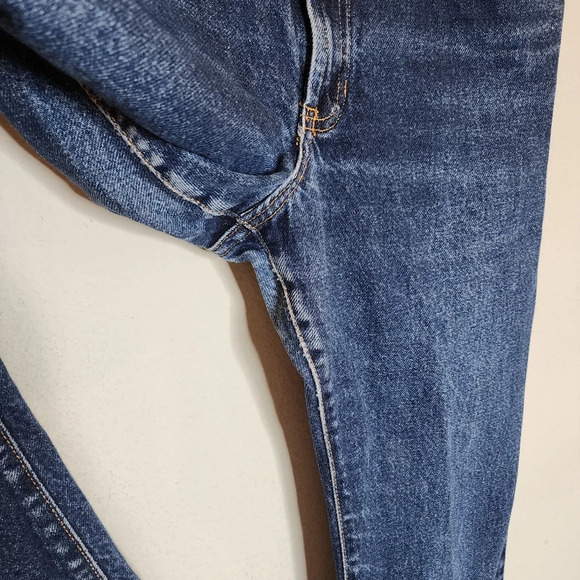 Abercrombie & Fitch boy slouch flare jeans.  Women's Size 6. - Picture 12 of 15